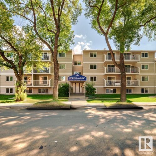 209-10529 93 St Nw, Edmonton, AB, T5H1X6 | Card Image