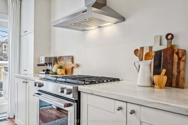 7 Norway Ave, House attached with 3 bedrooms, 2 bathrooms and null parking in Toronto ON | Image 15