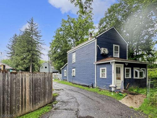15 Fisk St, Belvidere, NJ, 07823-1020 | Card Image