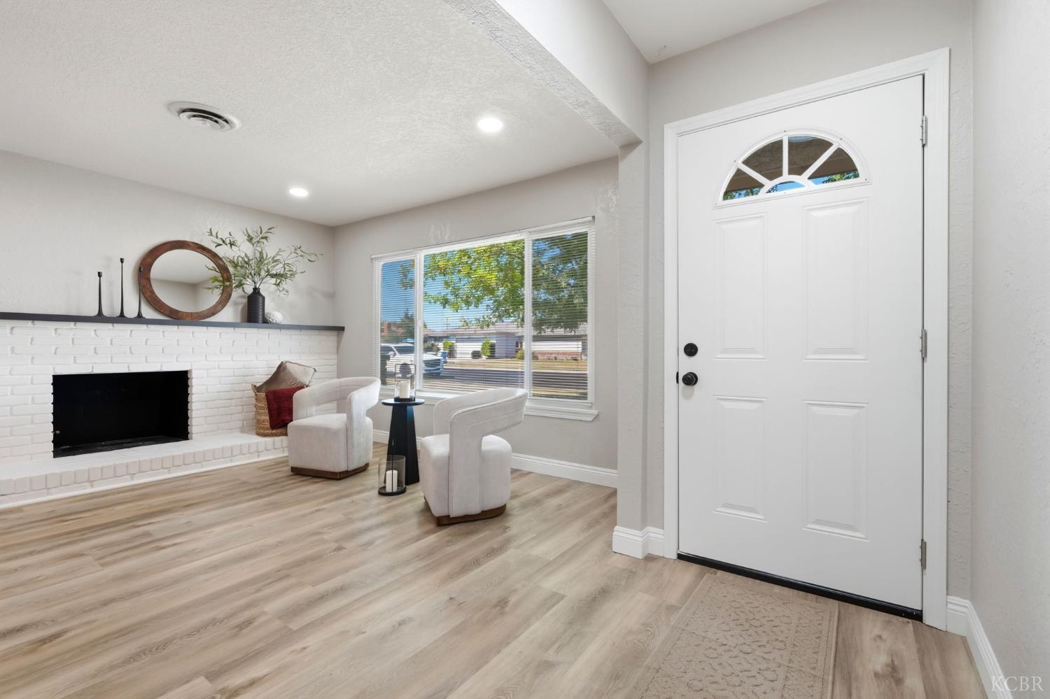Residential in Hanford 4