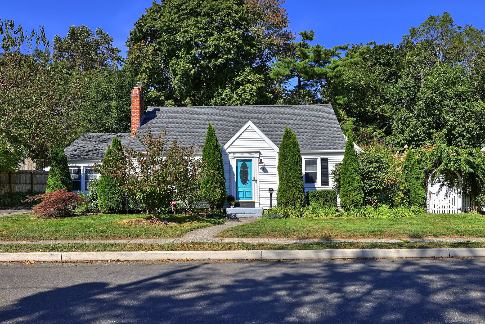 Welchs Point Rd, Milford, CT 06460