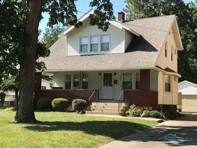 2250 Castlewood Drive, House other with 3 bedrooms, 1 bathrooms and 2 parking in Toledo OH | Image 1