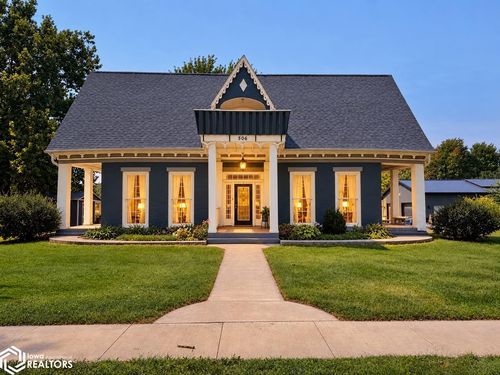 506 N 3rd St, Eddyville, IA, 52553-7713 | Card Image