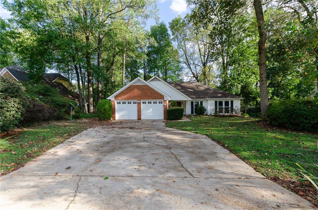 Christiana Dr, Lawrenceville, GA 30043