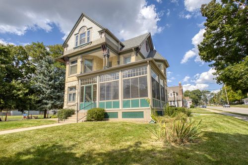 251 E Racine St, Jefferson, WI, 53549-1676 | Card Image