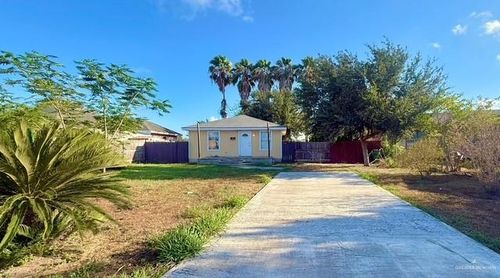 418 Tower Hills St, Alamo, TX, 78516-7109 | Card Image