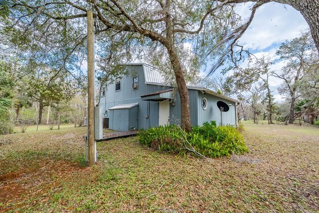 2 Se 814 Th St, House other with 3 bedrooms, 2 bathrooms and null parking in OLD TOWN FL | Image 6