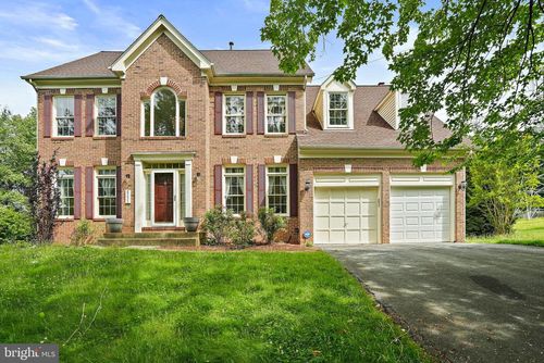 8233 Gallery Ct, GAITHERSBURG, MD, 20886-5618 | Card Image
