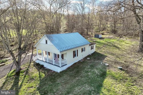 241 Pecher Rd, FAIRFIELD, PA, 17320-9243 | Card Image