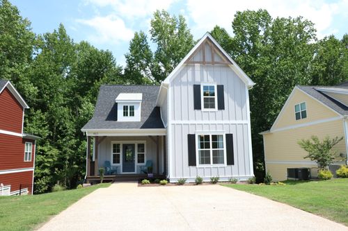 463 Evans Dr, Tullahoma, TN, 37388-6446 | Card Image