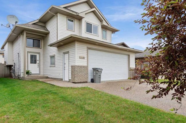 117 Pinnacle Avenue, House detached with 4 bedrooms, 3 bathrooms and 4 parking in Grande Prairie AB | Image 1