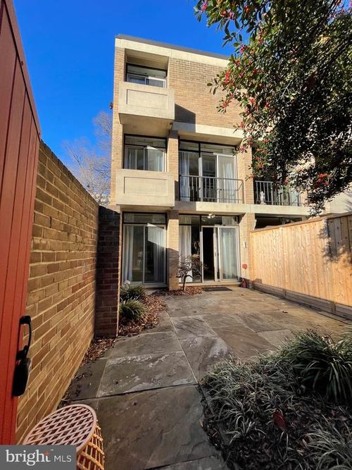 457 N St Sw, WASHINGTON, DC, 20024-3701 | Card Image