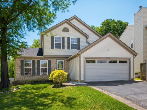 2001 Queens Meadow Ln, Grove City, OH, 43123-1250 | Card Image