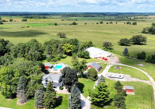 5538 Honey Creek Road, Waterford, WI, 53120 | Card Image