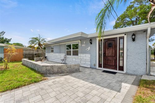 7235 Maryland Ave, Hudson, FL, 34667-3284 | Card Image