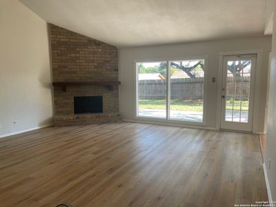 6114 Woodmoor St, House other with 3 bedrooms, 2 bathrooms and null parking in San Antonio TX | Image 3