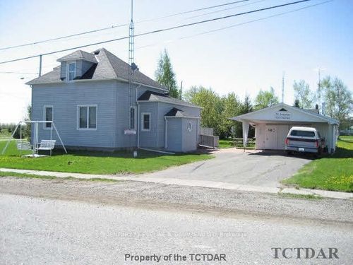 {{alt}} | Card Image