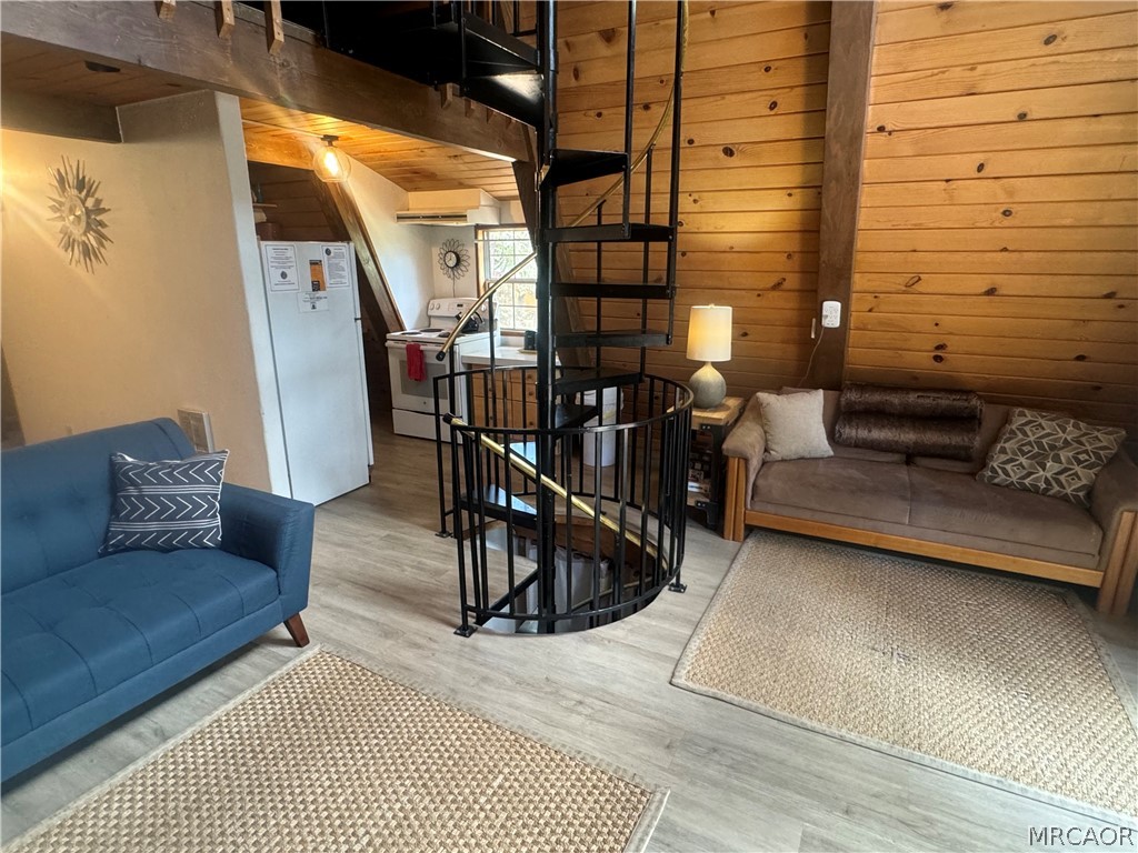 Residential Lease in Big Bear Lake 4