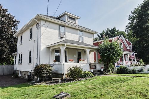 140 Mendon St, Hopedale, MA, 01747-1931 | Card Image