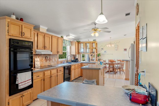 3345 State Highway 11 E, House other with 3 bedrooms, 2 bathrooms and null parking in Wolfe City TX | Image 24