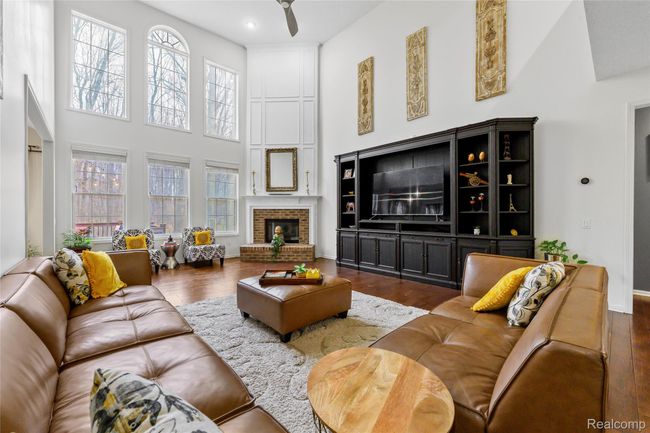 Family Room | Image 6