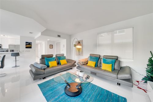 1-90 Alton Rd, Miami Beach, FL, 33139-6874 | Card Image