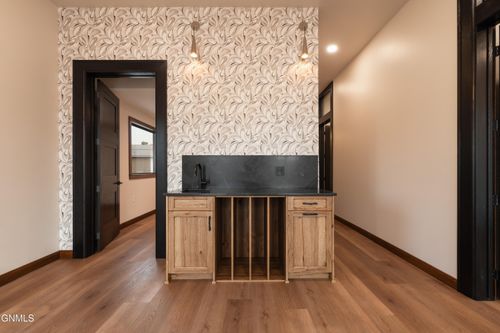 1-3250 Rock Island Pl, Bismarck, ND, 58504-7704 | Card Image