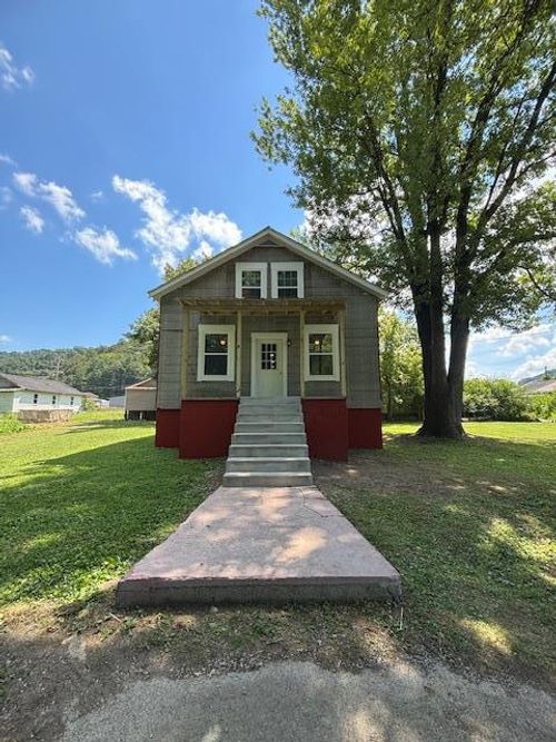 51 Cummins Street, Martin, KY, 41649 | Card Image