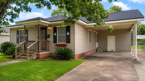 423 Davis St, Jennings, LA, 70546-5913 | Card Image