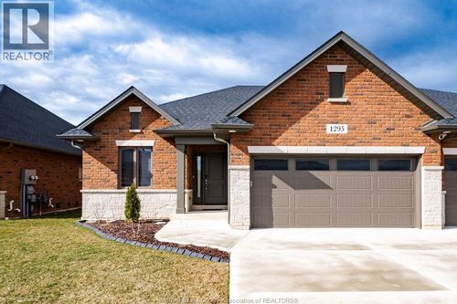 lower-1295 Tom Toth St, Lasalle, ON, N9H0L9 | Card Image