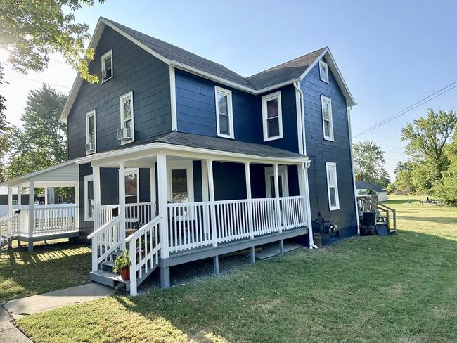 324 Bauer Ave, Home with 6 bedrooms, 2 bathrooms and null parking in Crestline OH | Image 4