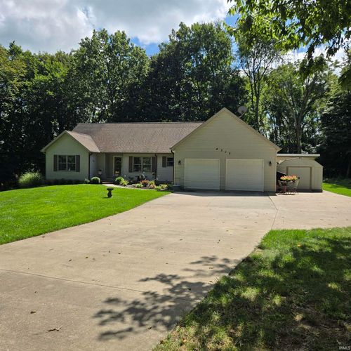 4312 Sampson St, South Bend, IN, 46614-2920 | Card Image