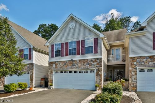 28 Sutton Ct, Pennington, NJ, 08534-5147 | Card Image