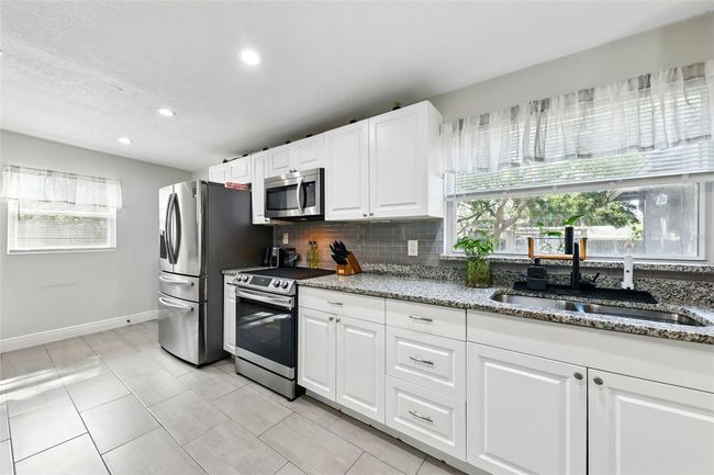 810 Little Wekiwa Dr, House other with 4 bedrooms, 2 bathrooms and null parking in ALTAMONTE SPRINGS FL | Image 6