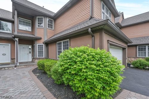 43 Bracken Hill Rd, Hamburg, NJ, 07419-1215 | Card Image