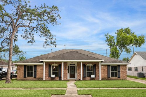 7711 Twin Hills Dr, Houston, TX, 77071-1419 | Card Image