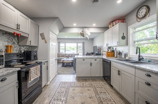 3815 3 Highway E, House other with 3 bedrooms, 1 bathrooms and 2 parking in Port Colborne ON | Image 13