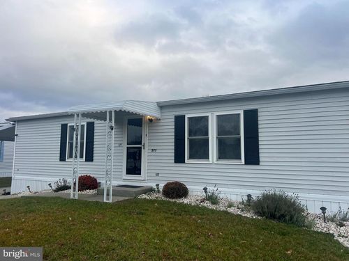 577 Miles Standish Dr, BUENA, NJ, 08310-1332 | Card Image