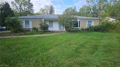 28305 Cannon Rd, Solon, OH, 44139-1541 | Card Image