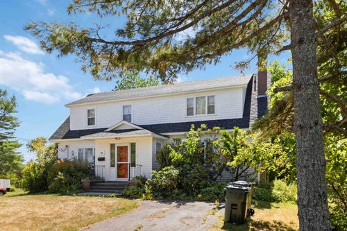 73 Highland Dr, Antigonish, NS, B2G1P4 | Card Image