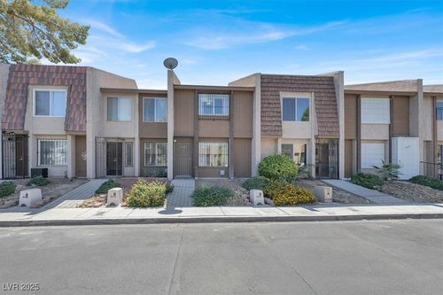 4123 Mississippi Ave, Las Vegas, NV, 89103-2796 | Card Image