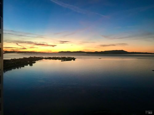 apt-2513-6363 Christie Ave, Emeryville, CA, 94608-1948 | Card Image