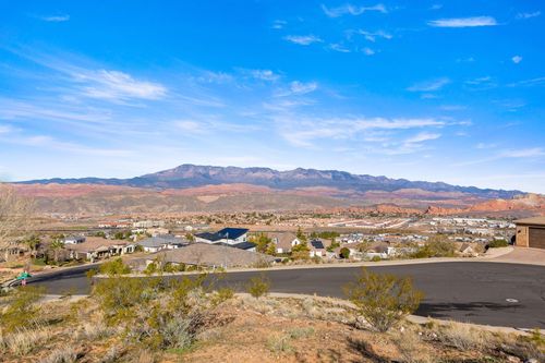 2393 W Ridge View Dr, Hurricane, UT, 84737-3021 | Card Image