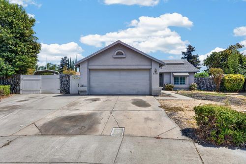 2307 Blue Tees Dr, Stockton, CA, 95206-4662 | Card Image