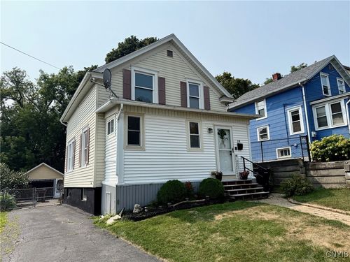 218 Arch St, Syracuse, NY, 13206-3106 | Card Image