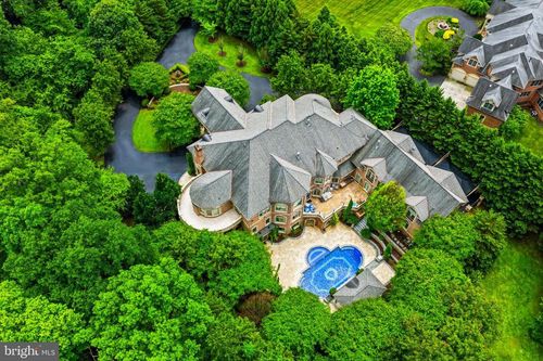 10350 Elizabeth St, Great Falls, VA, 22066-2920 | Card Image