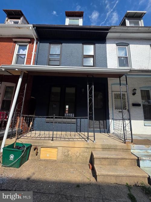 545 Minor St, READING, PA, 19602-2721 | Card Image