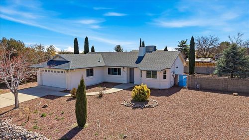 7611 E Las Flores Ave, Prescott Valley, AZ, 86314-5539 | Card Image