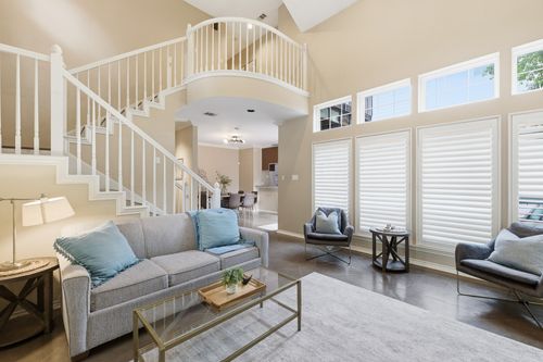 3624 Douglas Ave, Dallas, TX, 75219-2831 | Card Image