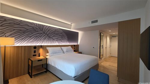 3704-1390 Kapiolani Blvd, Honolulu, HI, 96814-3689 | Card Image